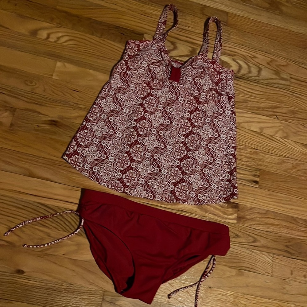 Liz Lange maternity tankini
